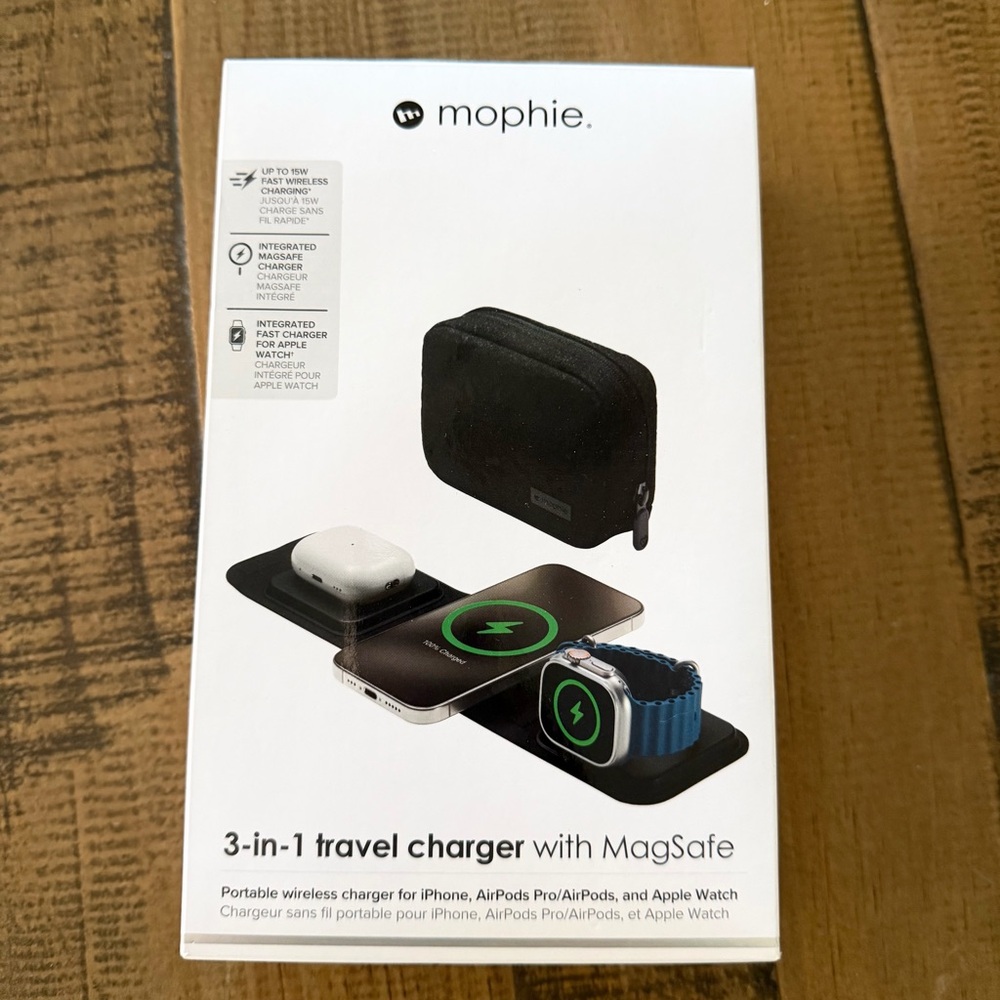 Mophie Black Travel Charger with MagSafe